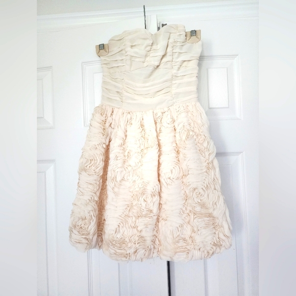 New h&m white rosette dress size 4 - Picture 1 of 2